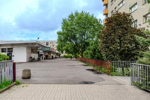 Dwa pokoje na Sadybie przy ulicy Konstancińskiej.
