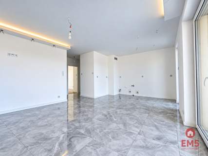 Mieszkanie 80 m 4 pokoje Duży balkon