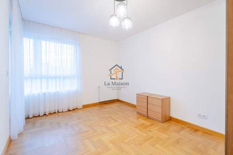 2-pokojowe z balkonem i garażem. Nowy Kleparz.
