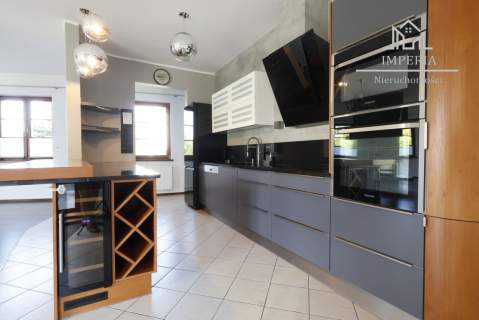 Dwie luksusowe rezydencje w jednym miejscu 840m2