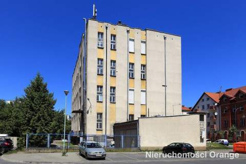 Nieruchomość pod usługi, w pobliżu jeziora i plaży