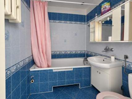 Północ 2 pokoje duży balkon do remontu