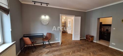 apartament z balkonem pracownia