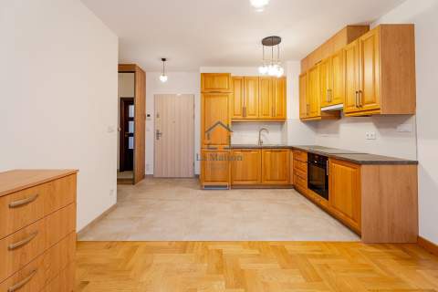 2-pokojowe z balkonem i garażem. Nowy Kleparz.