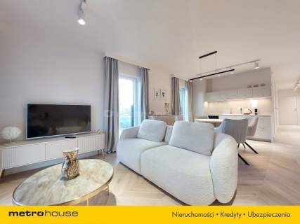 LUKSUSOWY APARTAMENT, 2 MJC POSTOJOWE, KOMÓRKA