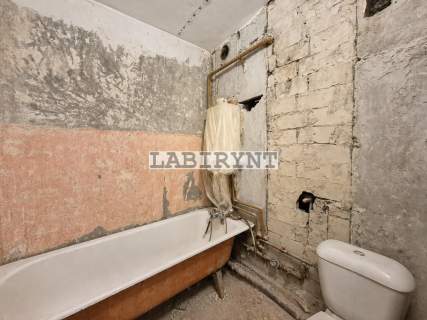 M-3 45,5m2, dwustronne, oddzielna kuchnia, balkon