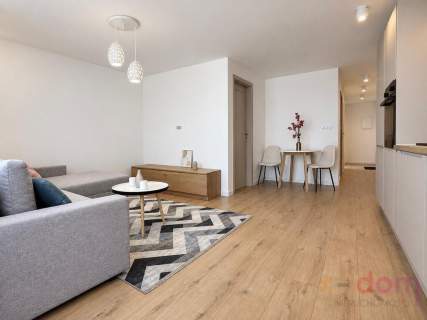 3 pokoje po remoncie Krakowska Balkon Winda
