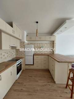 2 POKOJE 5. PIĘTRO BALKON DĄBSKA GARAŻ