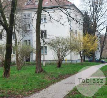 2 osobne pokoje/36 m /tramwaj/ 10 min Pl.Centralny