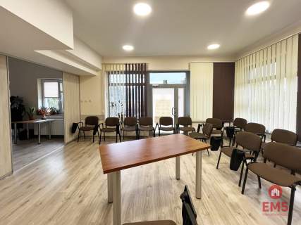 Ładny lokal 66 m2, parter. Polecamy