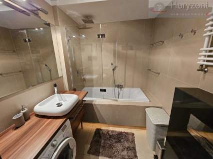 Apartament 3pok.,winda, garaż, balkon - Centrum