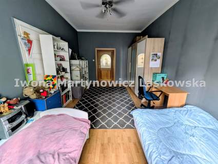 Bezczynszowe mieszkanie w kamienicy, 121 m2, ogród