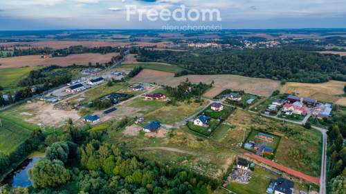 Działka budowlana 1771 m z WZ, Nowiec