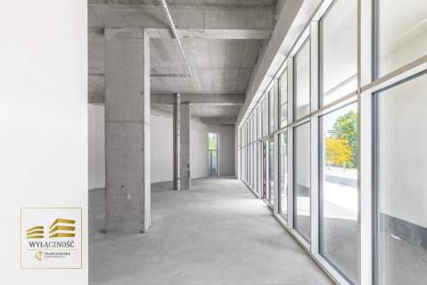 Lokal z witrynami, narożny 105m - Lublin, Węglinek