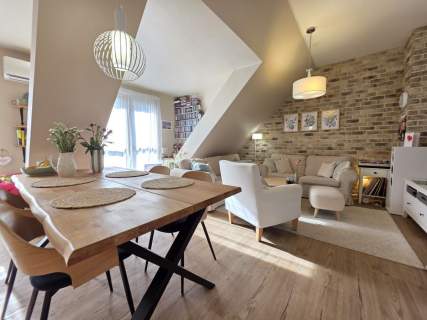 Dwupoziomowy Apartament 4 pokoje, miejsce parkingo