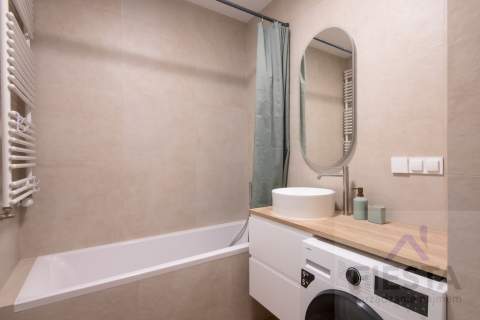 Nowe 2 pokoje balkon garaż Milczańska