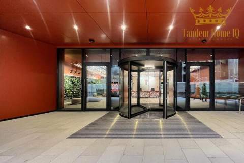 Prestiżowy showroom, usługi, light-gastro, 86 m2, Rondo D