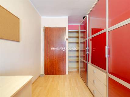 3 pokoje 52,65 m duży balkon ul. Fatimska