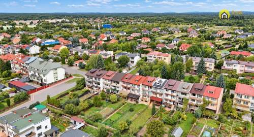 Kameralne osiedle, wygodny bliżniak w Staszowie