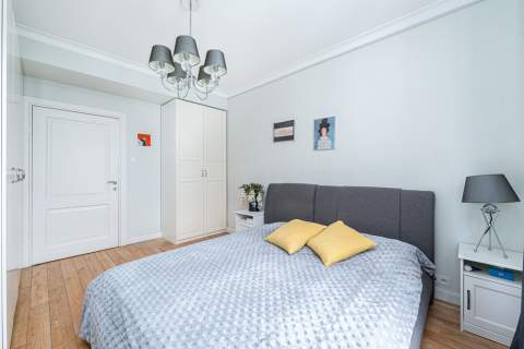 Stylowy apartament z tarasem i klimatyzacją