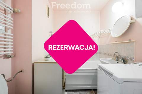 2-pokoje z dużym balkonem, piwnicą m. postojowe