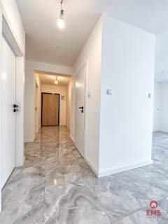 Mieszkanie 80 m 4 pokoje Duży balkon