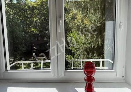 Kawalerka z oddzielną kuchnią i piwnicą