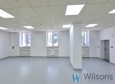 Lokal z dużą salą 2 wejścia wakacje czynszowe