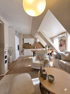 Dwupoziomowy Apartament 4 pokoje, miejsce parkingo