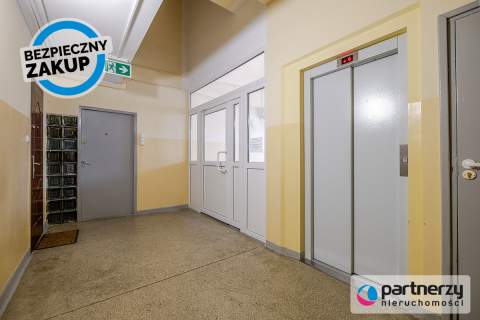10 piętro Balkon od południa Odświeżone
