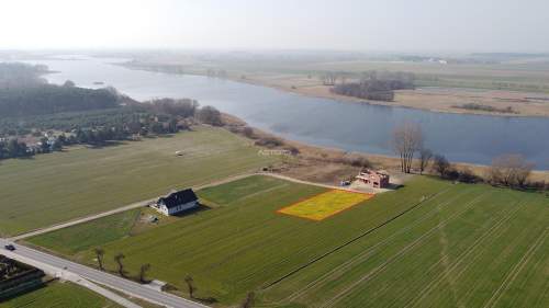 UROKLIWA DZIAŁKA BLISKO JEZIORA 