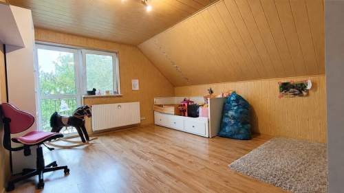 Na sprzedaż klimatyczny dom z prywatnym stawem