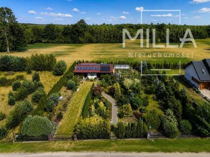 Domek z fotowoltaiką bliko Jeziorska