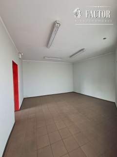 Gorlice, budynek usługowo-mieszkalny, 696S