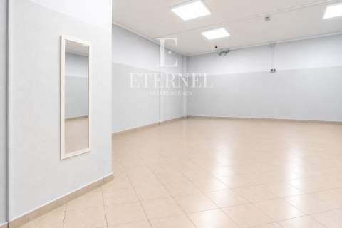 Lokal handlowo-usługowy 63 m2 na sprzedaż