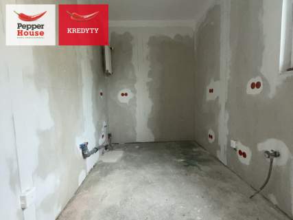 3 pokoje po remoncie Balkon Piwnica