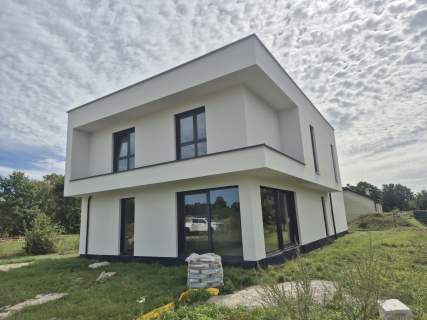 100 m od Pogorii IV Nowoczesny Dom 242 m 830m2 Działka