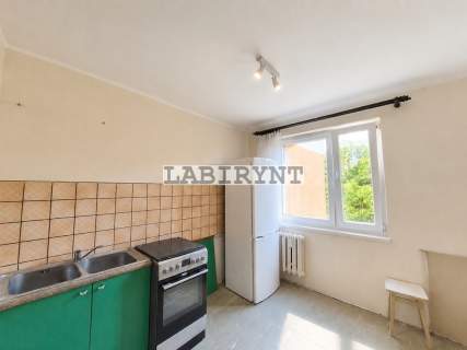 M-3 45,5m2, dwustronne, oddzielna kuchnia, balkon