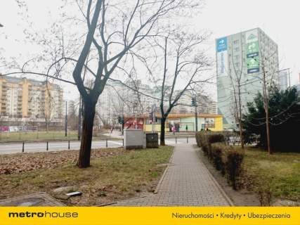 Ciche 2 pokoje z balkonem francuskim ul. Okopowa