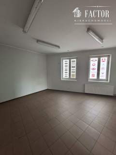 Gorlice, budynek usługowo-mieszkalny, 696S