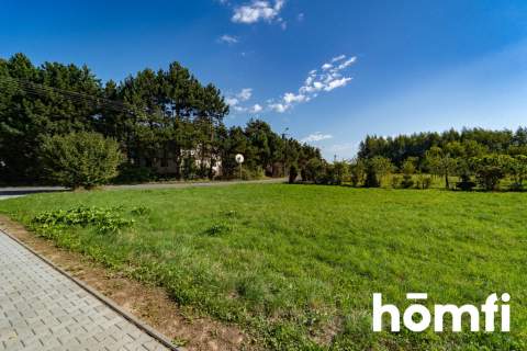 Działka pod zabudowę mieszkaniowo-usługową