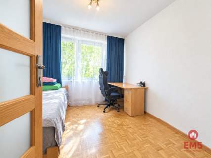 4 pokoje Os.Piasta 2 piętro