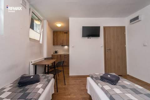 Obiekt inwestycyjny 2022 m HOTEL 73 POKOJE