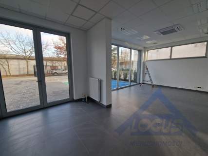Cały budynek do wynajęcia na Bielanach 773 m2.
