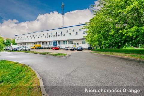 Obiekt z przeznaczeniem na akademik lub hostel