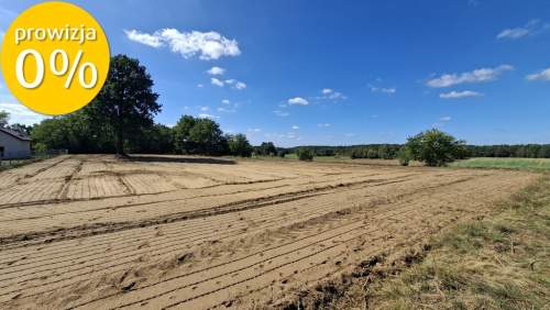 Urokliwa działka z widokiem na las- Letnica