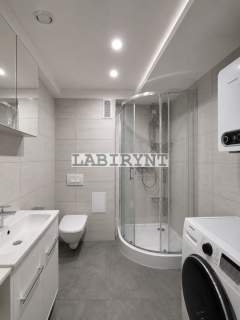 Tysiąclecie, M-3, 52m2, po remoncie, winda, balkon