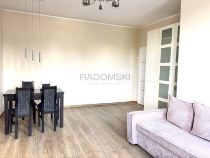 Dwupokojowe mieszkanie z osobną kuchnią