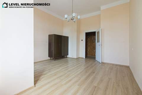 Mieszkanie z balkonem, pierwsze piętro