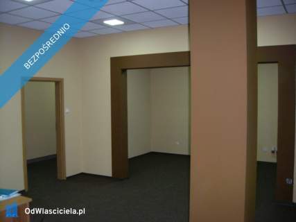 Atrakcyjny lokal 480 m2 na Bemowie parking - przy głównej ulicy